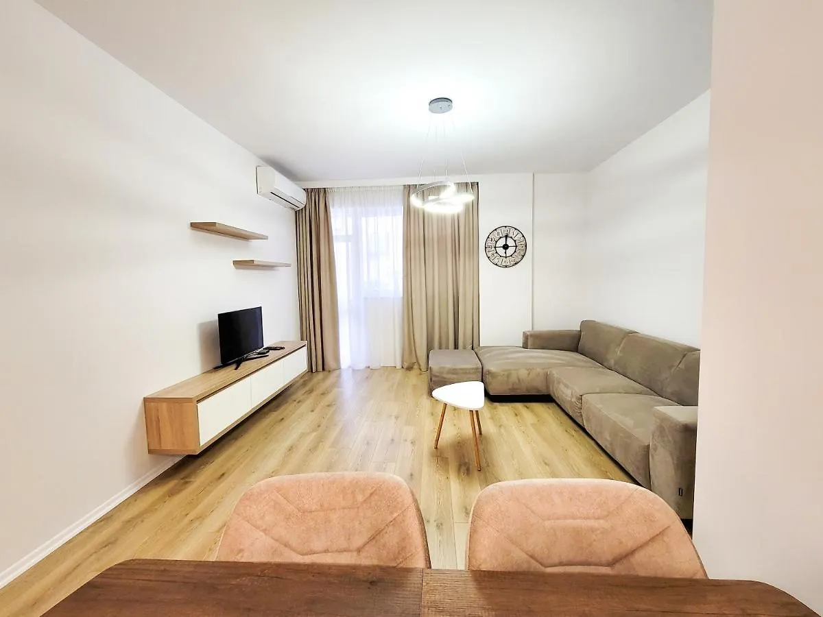 Urban Nest On Boulevard تيرانا شقة