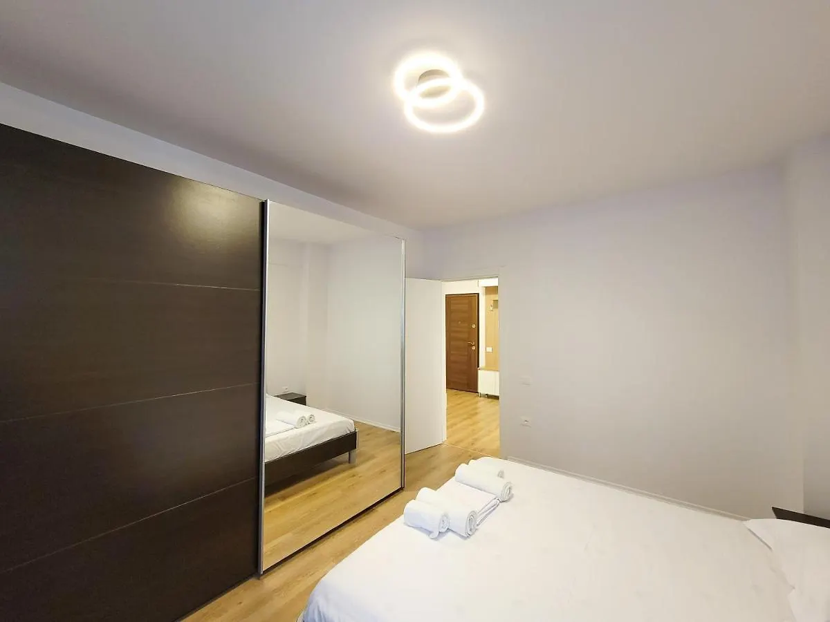 Urban Nest On Boulevard تيرانا شقة