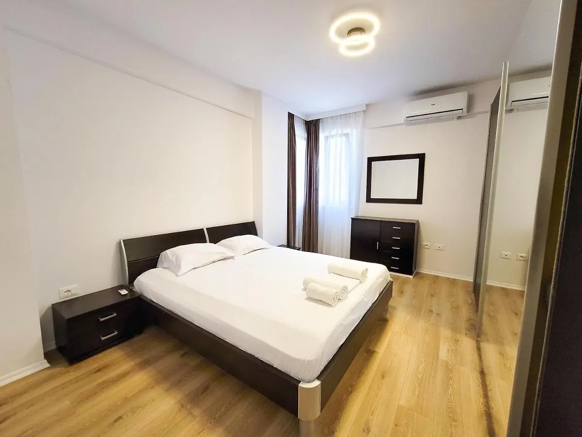 Urban Nest On Boulevard تيرانا ألبانيا
